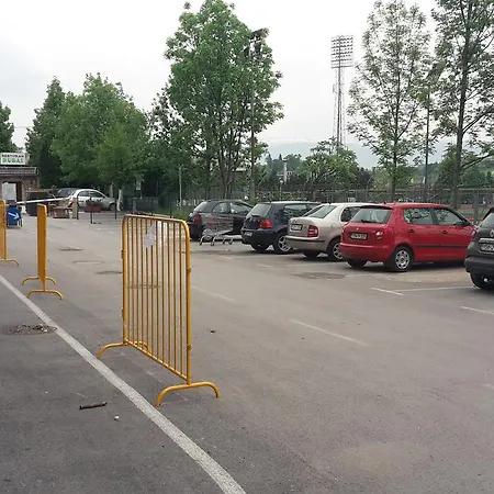 R Sport Boutique With Free Parking 宾馆 塞拉耶佛