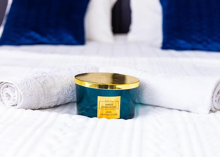 R Sport Boutique With Free Parking 3*